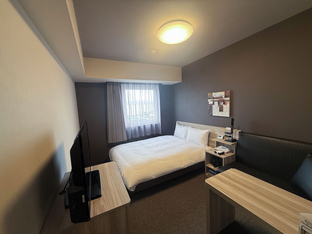 Hotel Route-Inn Kanuma Inter 24/47