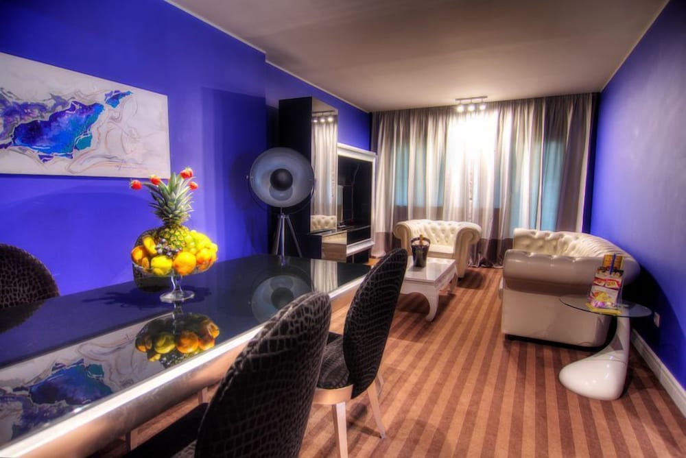 Dumbrava Hotel 49/70