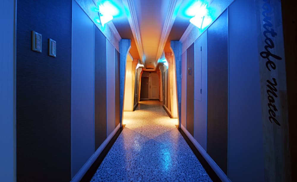 Santafe Motel 4/56