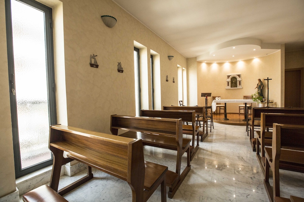Istituto Piccole Ancelle Di Cristo Re 35/41