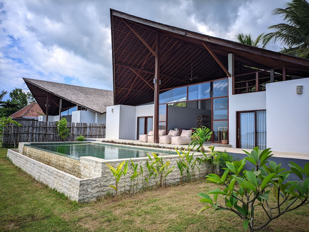The Club Villas Lombok 36/50