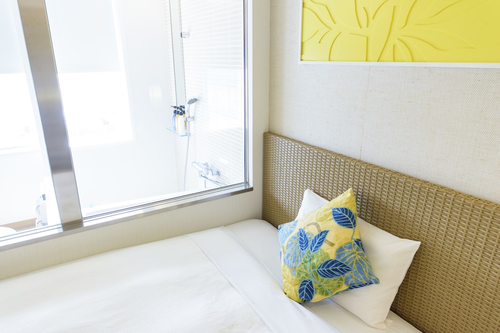 Nishitetsu Resort Inn Naha 7/72