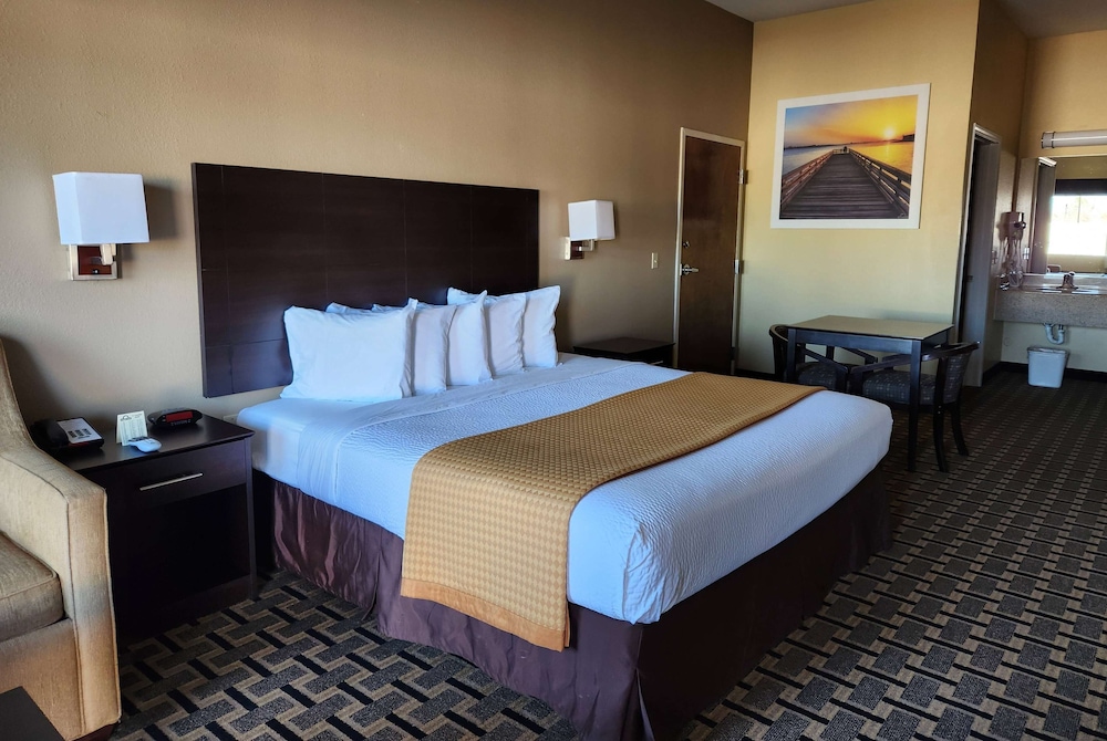 Days Inn By Wyndham Baytown East 21/50