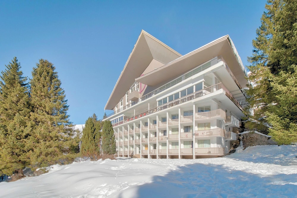 Belambra Club Gourette Lou Sarri - Winter & Summer in EAUX-BONNES