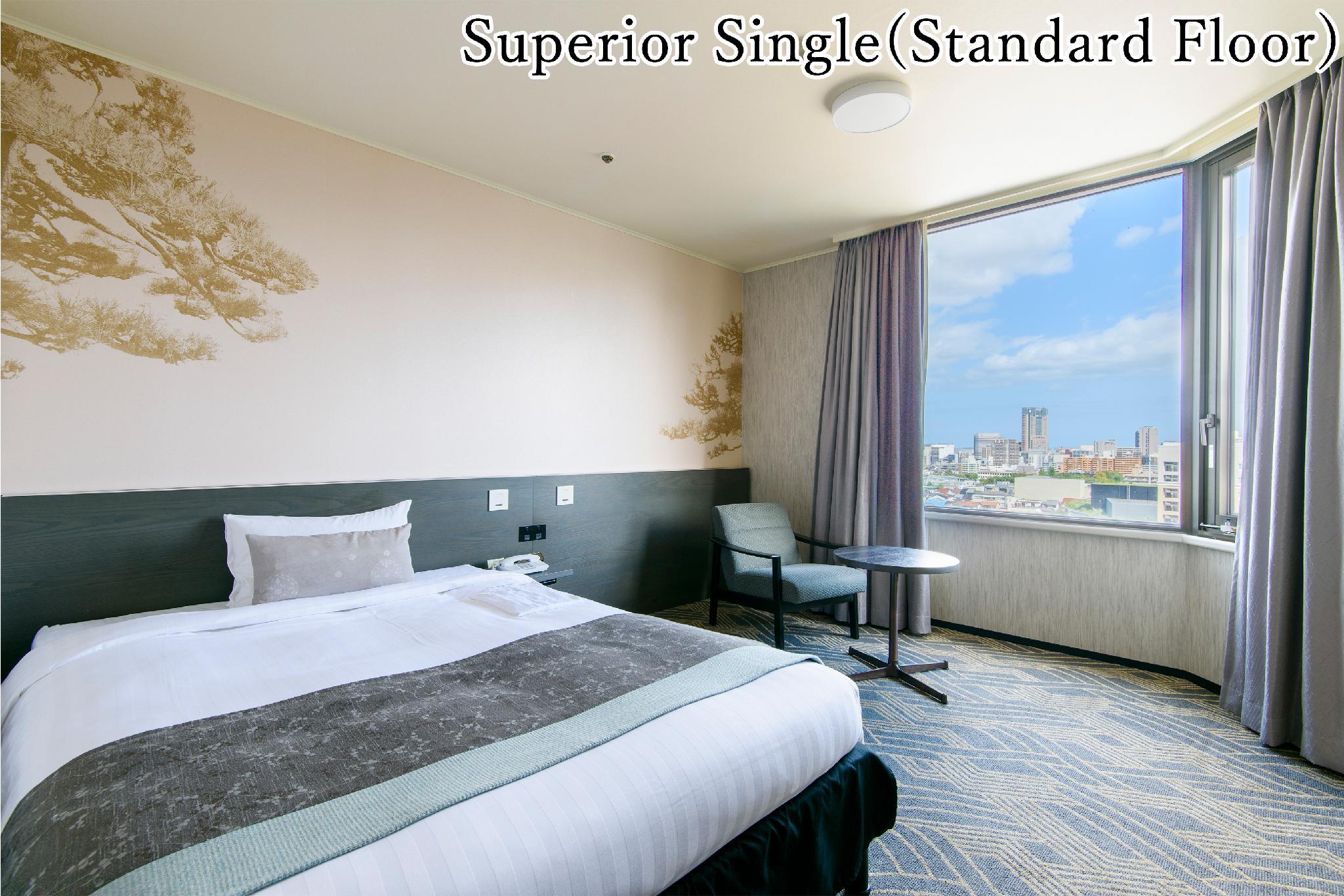 Semi Room, Double Bed