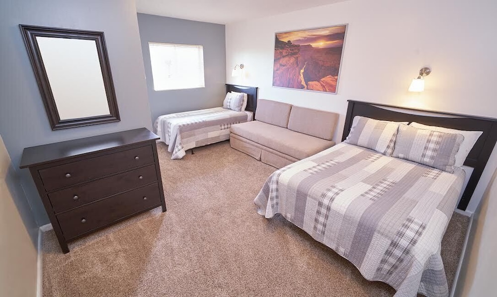 STANDARD, 1 DOUBLE AND 1 SINGLE BED, SOFA, PRIVATE BATHROOM