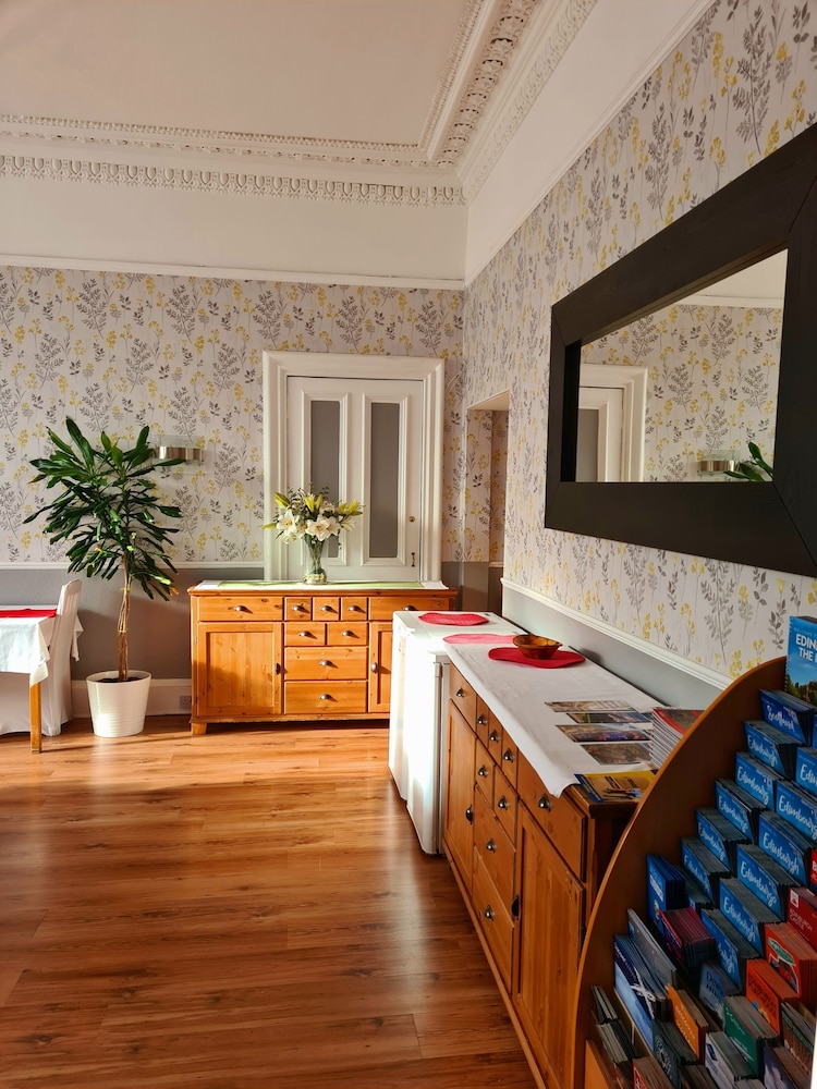 Northumberland Hotel 34/72