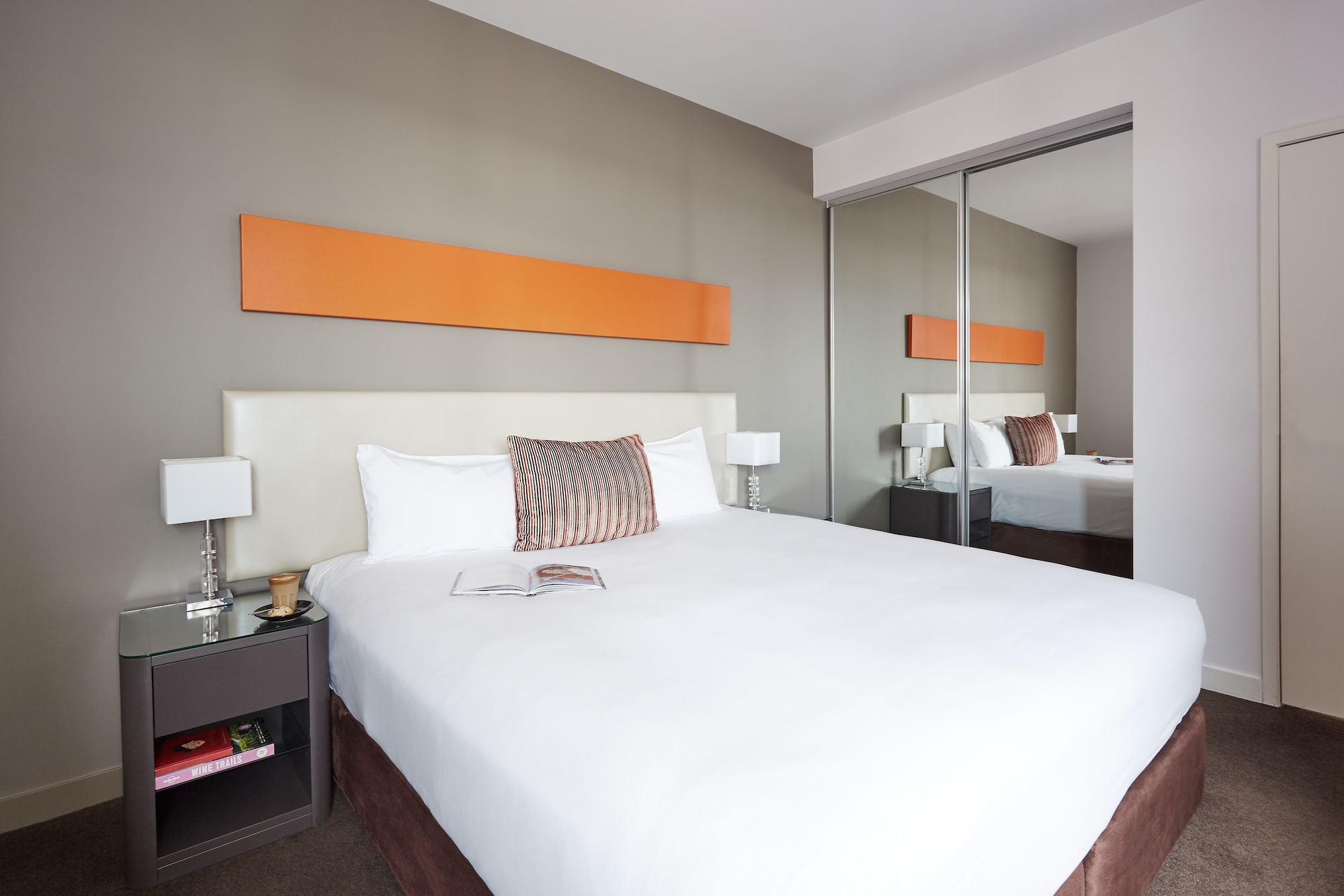 2 BEDROOMS, APARTMENT
