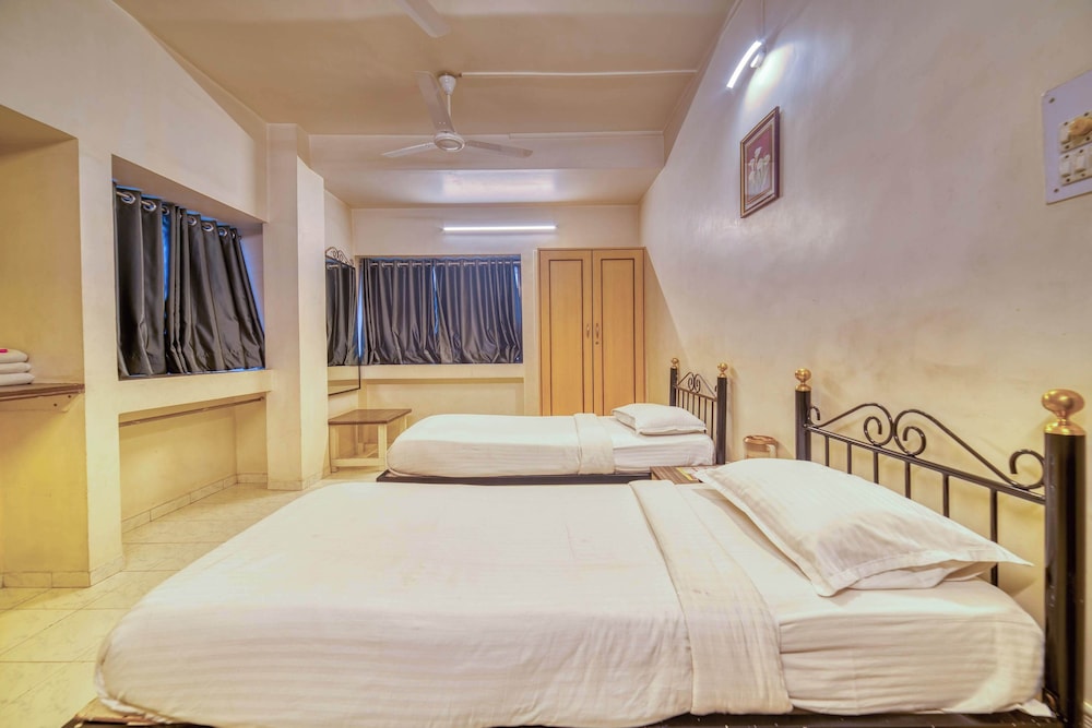 Hotel Grand Ashwin 11/41