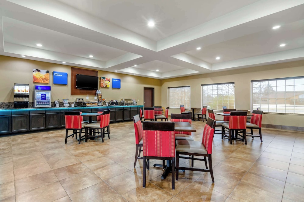 Comfort Inn And Suites 23/32