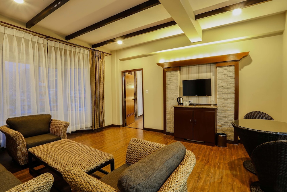 Da Yatra Courtyard Hotel Resort 30/50