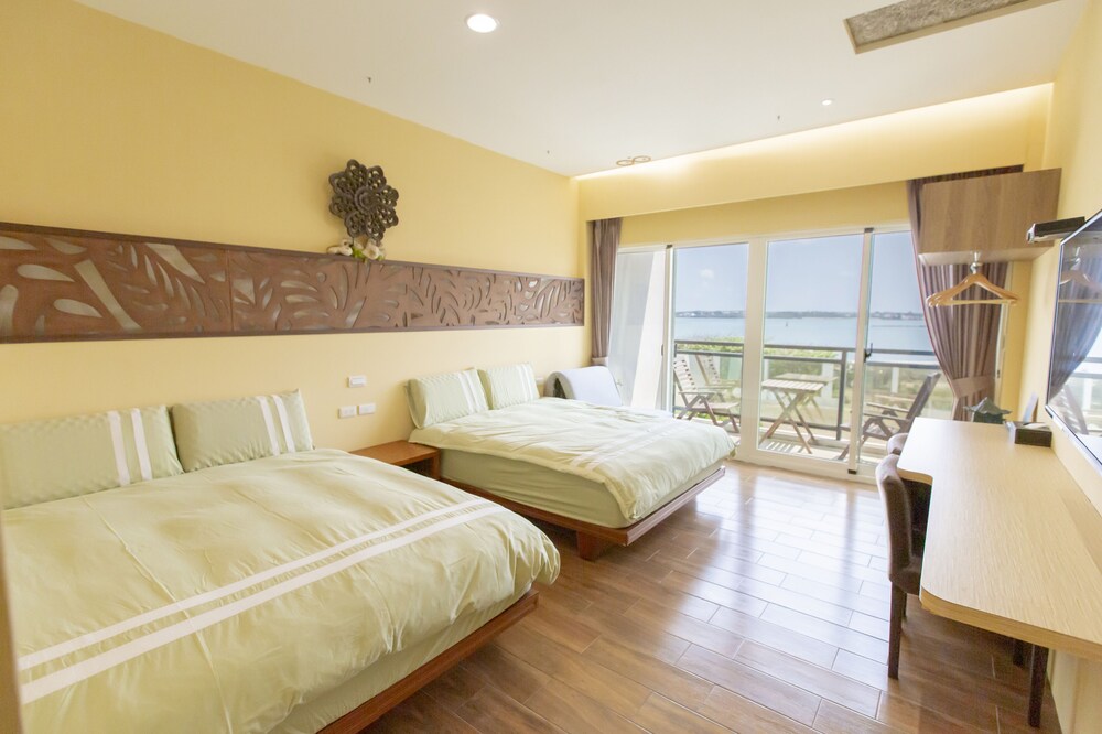 COMFORT, QUADRUPLE, 2 DOUBLE BEDS