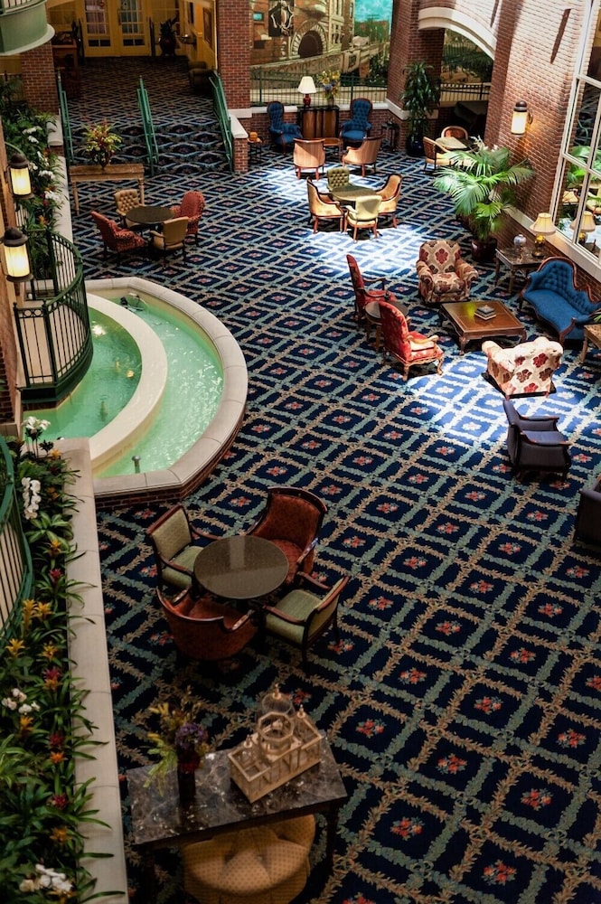 Hotel At Old Town 37/56