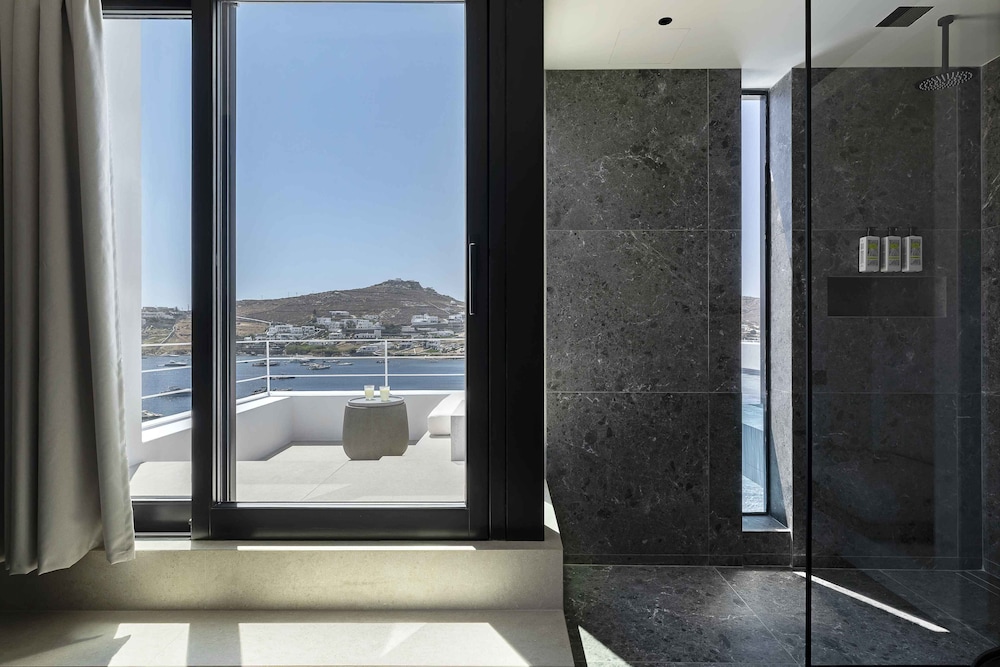 CUBIC Mykonos Seafront Design Suites 55/58
