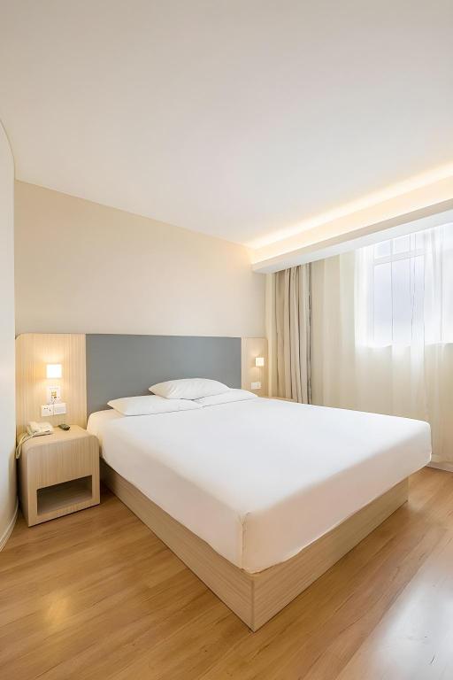 Hanting Hotel Shanghai Hongqiao Railway Station Beidi Road 8/49