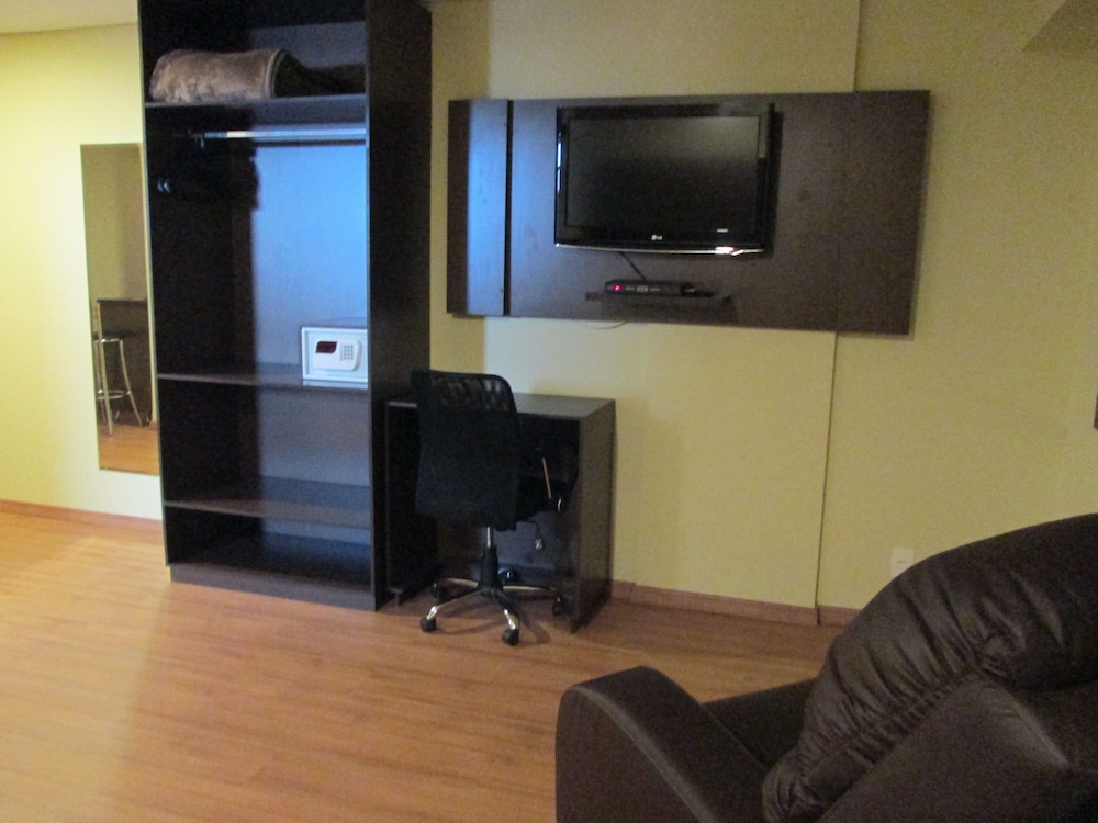 San Diego Suites Taubate 53/64