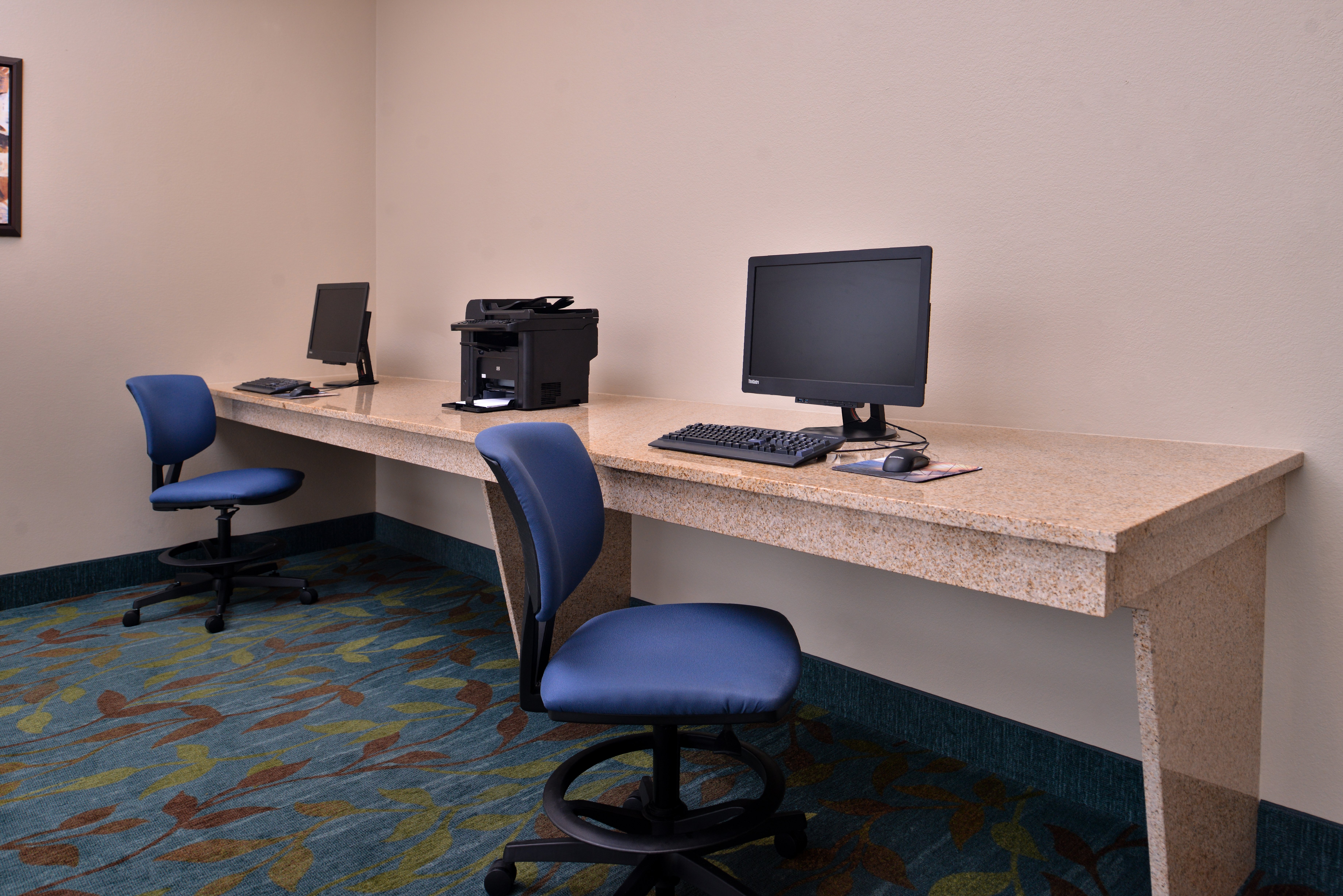 Candlewood Suites Terre Haute 46/49