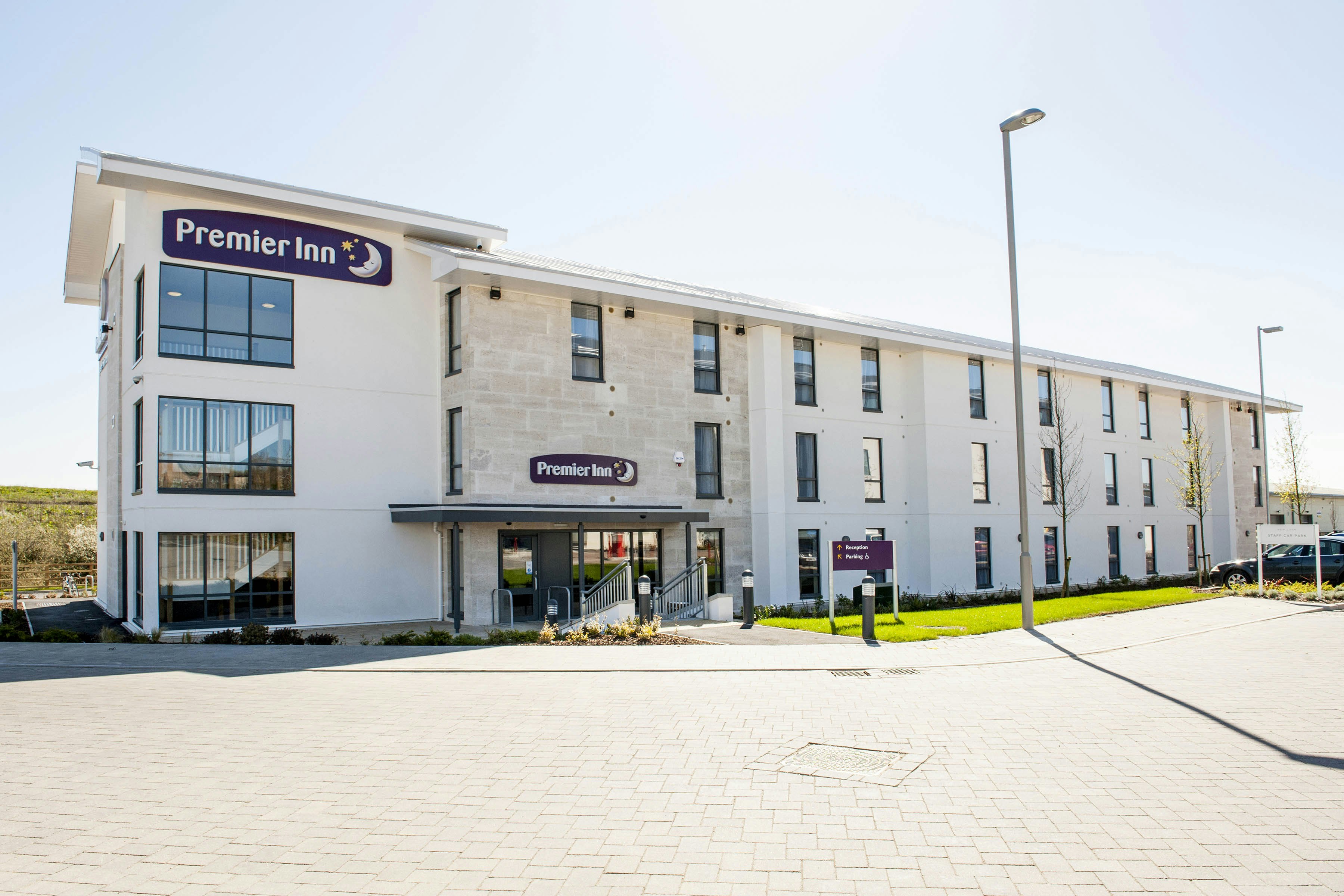 Premier Inn Weymouth 34/42