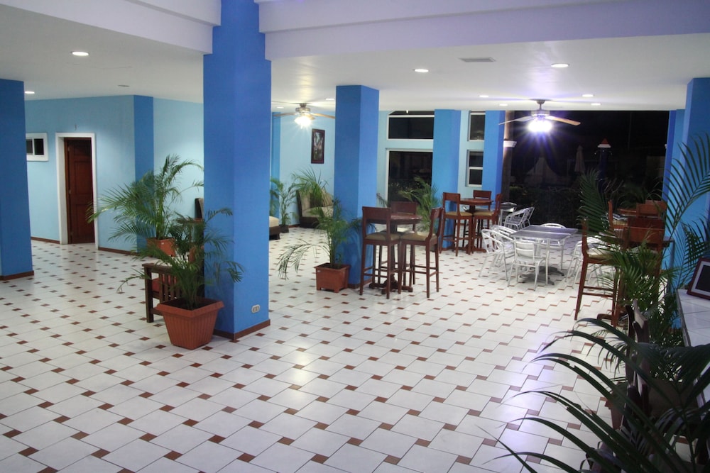SABAS Beach Resort 42/66
