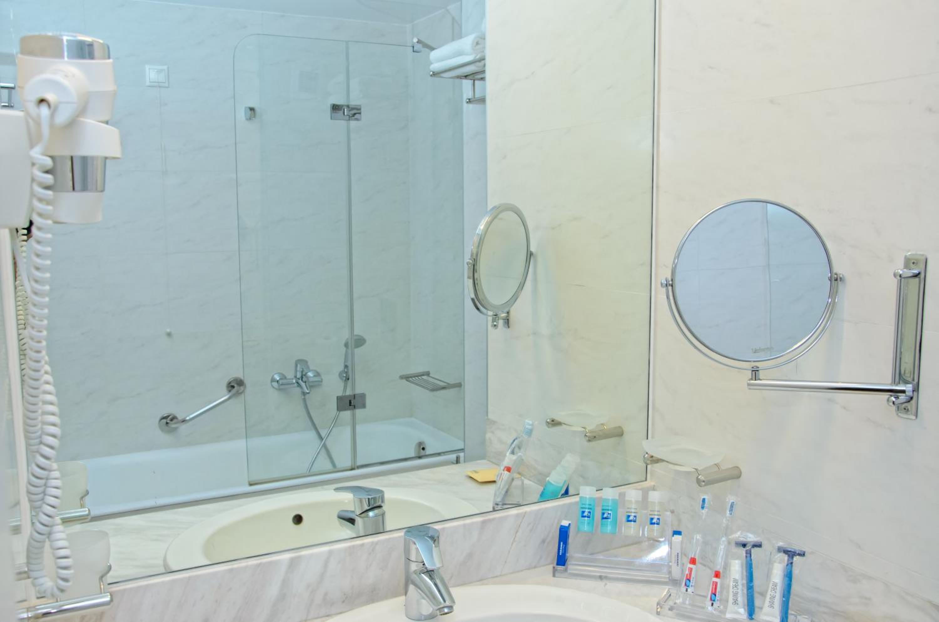 غرفة قياسية بسرير مزدوج، Pharae Palace 5/6