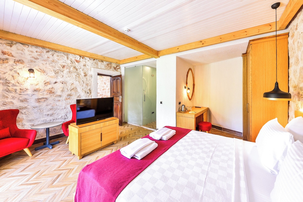 Atalante Hotel 19/50