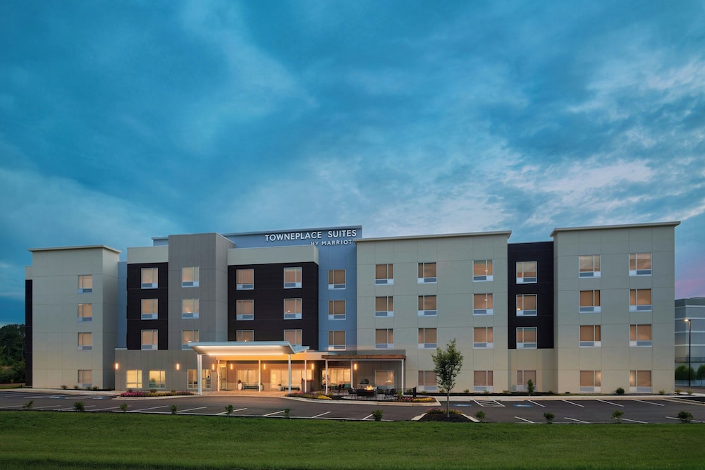 Towneplace Suites By Marriott Calhoun 42/50