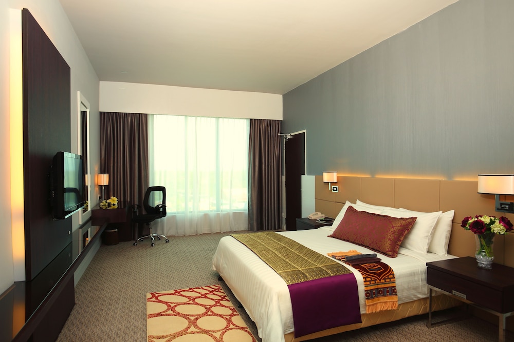 RAIA HOTEL AND CONVENTION CENTRE ALOR SETAR 11/50