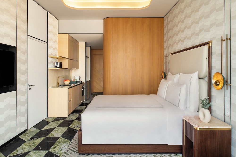 Swissotel Residences Corniche Park Towers 12/49