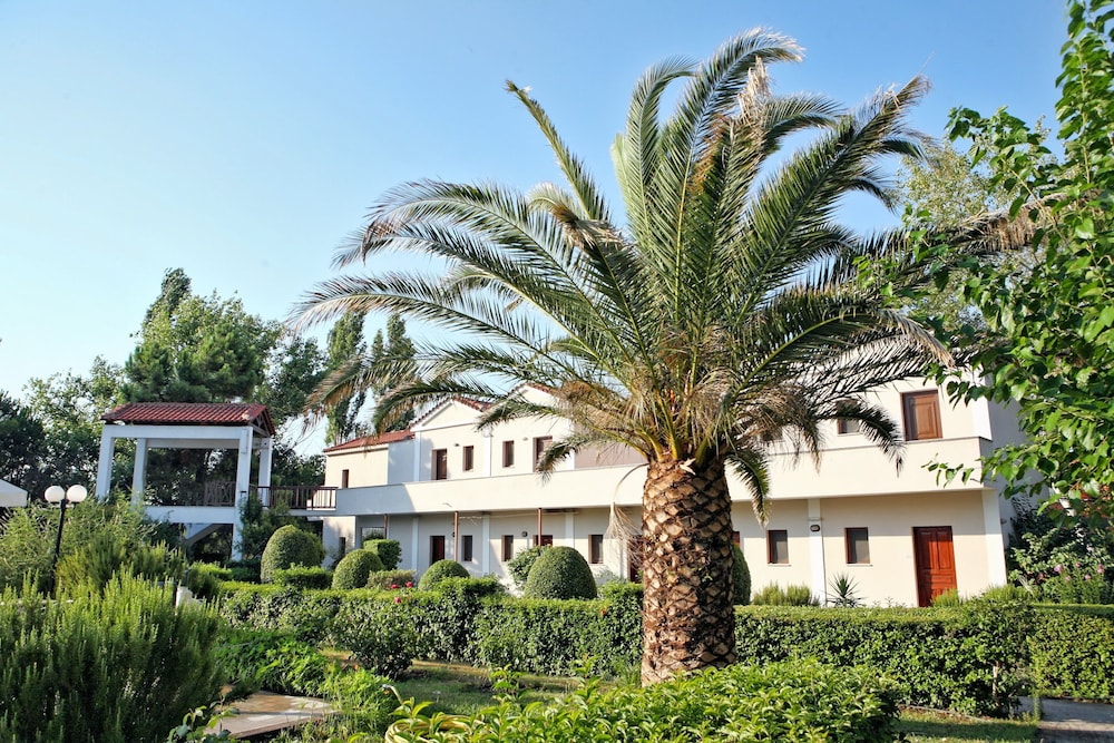 Pasiphae Hotel 69/72