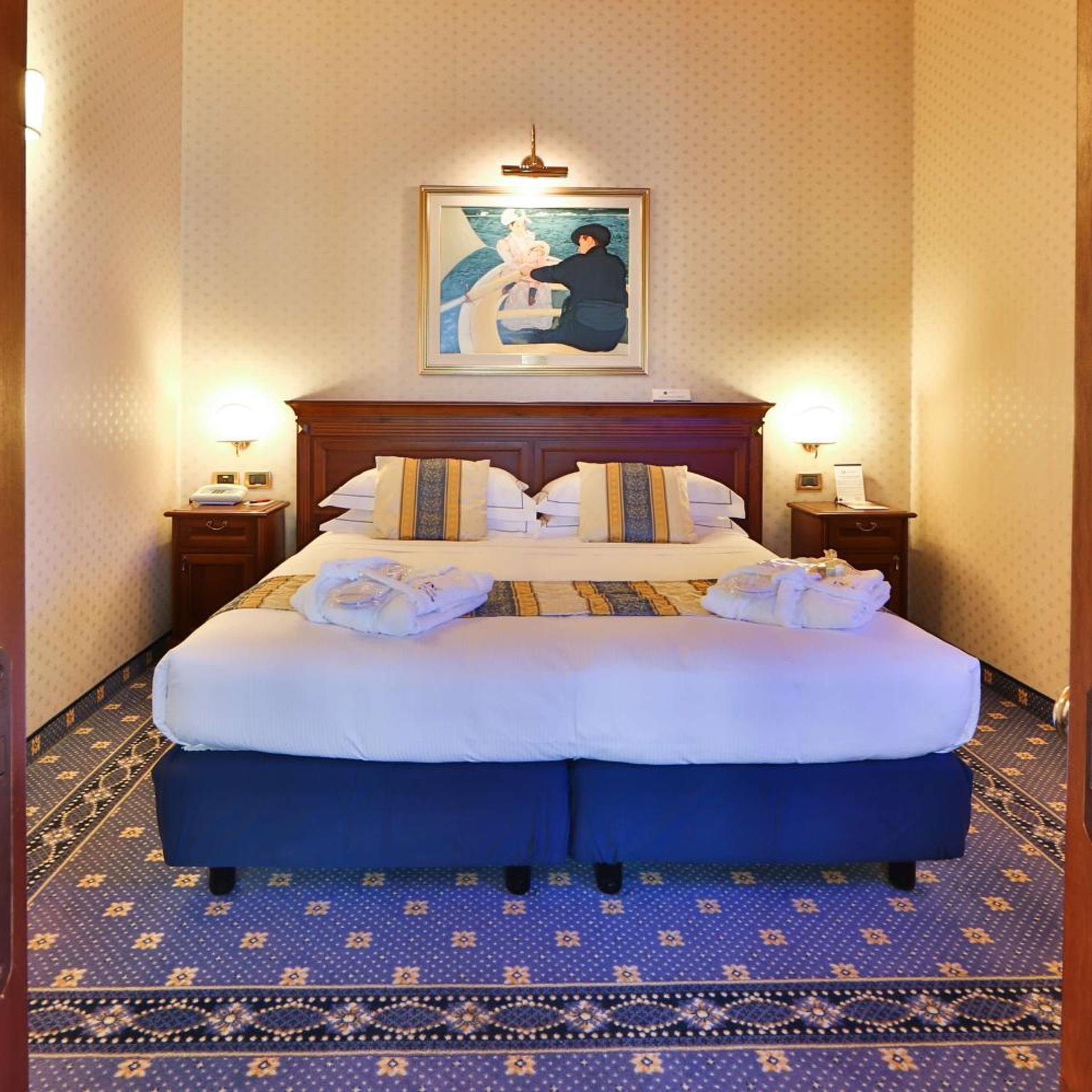 Imperial, Suite, King Bed
