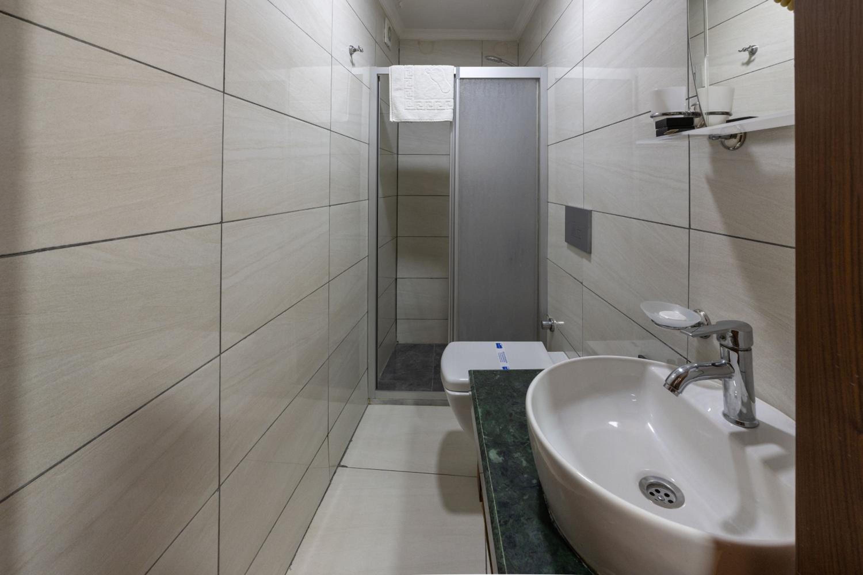 Double Dd Hotel 52/54