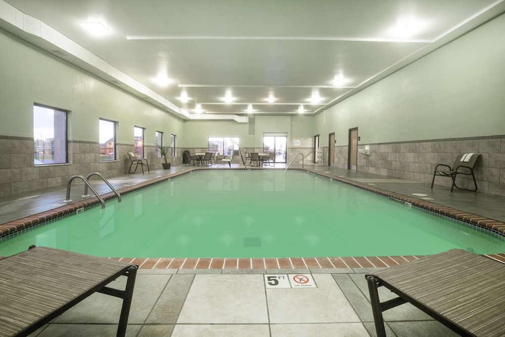 Hampton Inn Collinsville 34/62