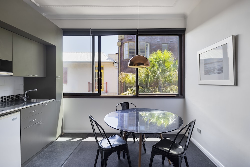 Regents Court Apartments 28/50