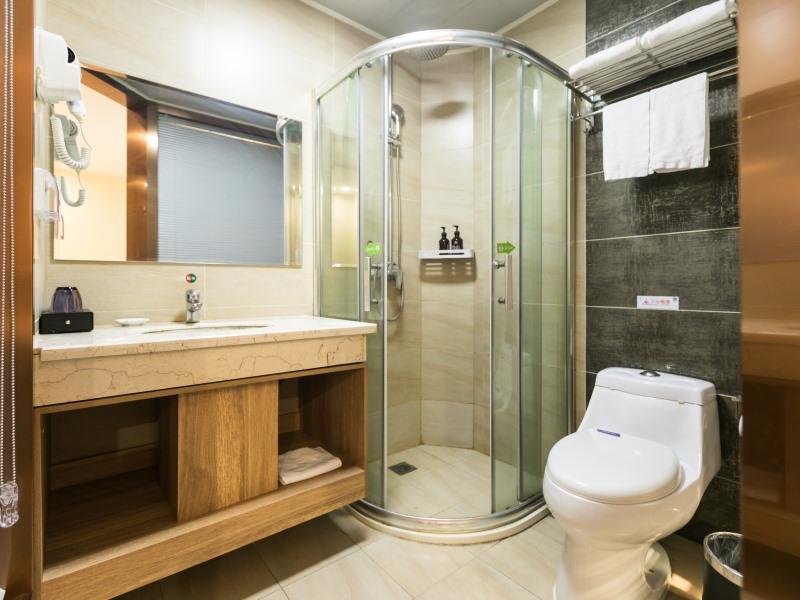 GreenTree Inn Wuxi Jiangyin City Wanda Plaza Tongfu Road Express Hotel 45/49