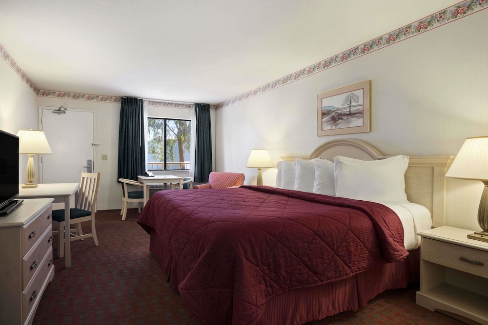 Days Inn by Wyndham Gilroy 9/21