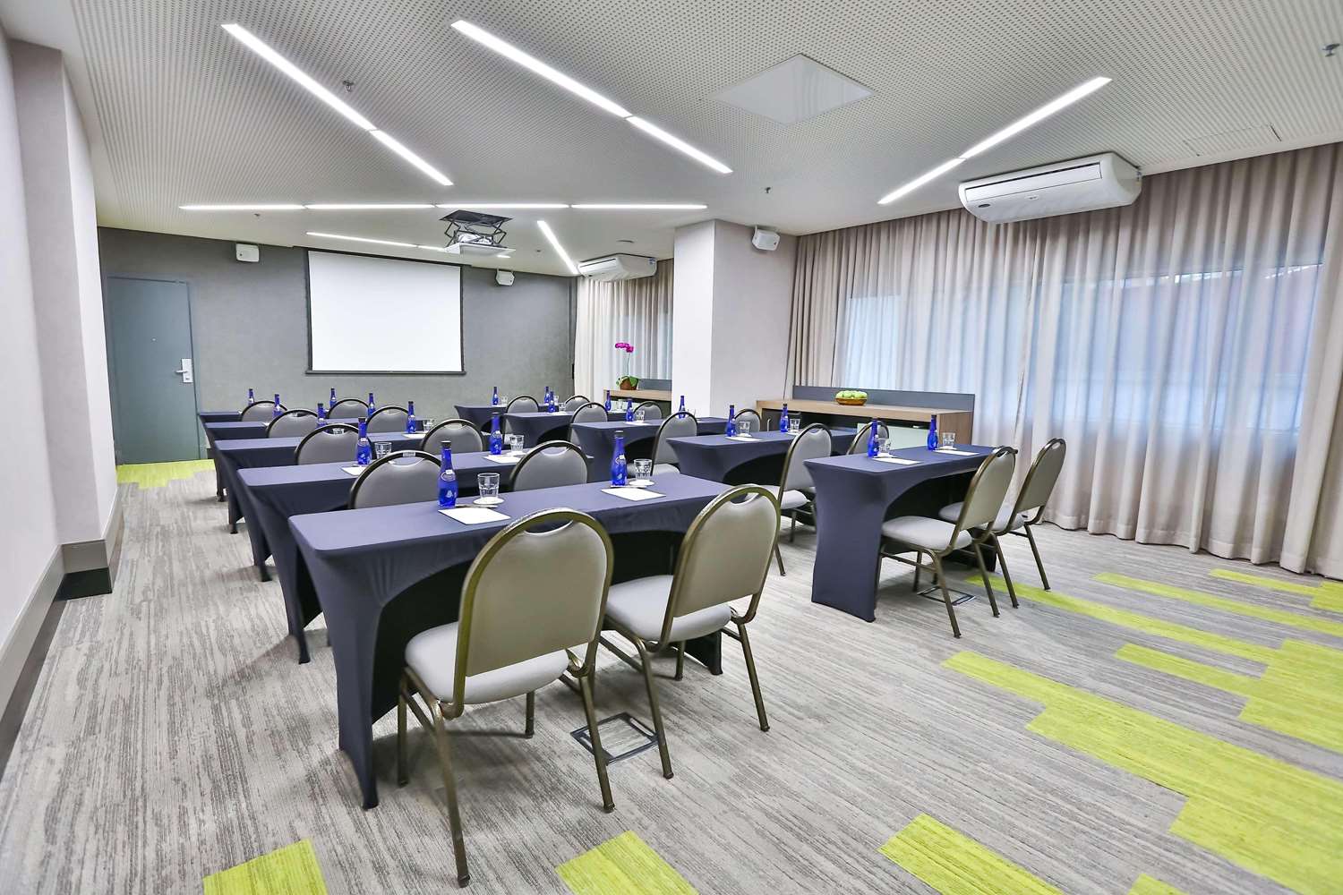 Radisson Vila Olimpia 11/17