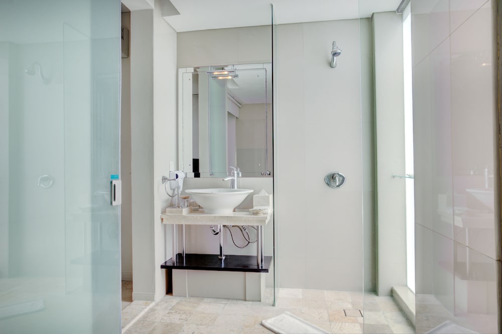 Studio, Double Bed, FuramaXclusive Ocean Beach Seminyak 5/5