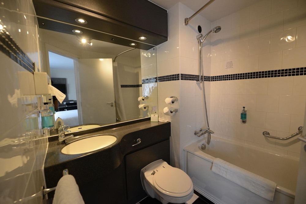 Holiday Inn Wolverhampton - Racecourse By IHG 47/49