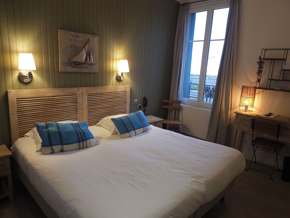 Hotel the Originals Le Treport La Villa Marine 10/68