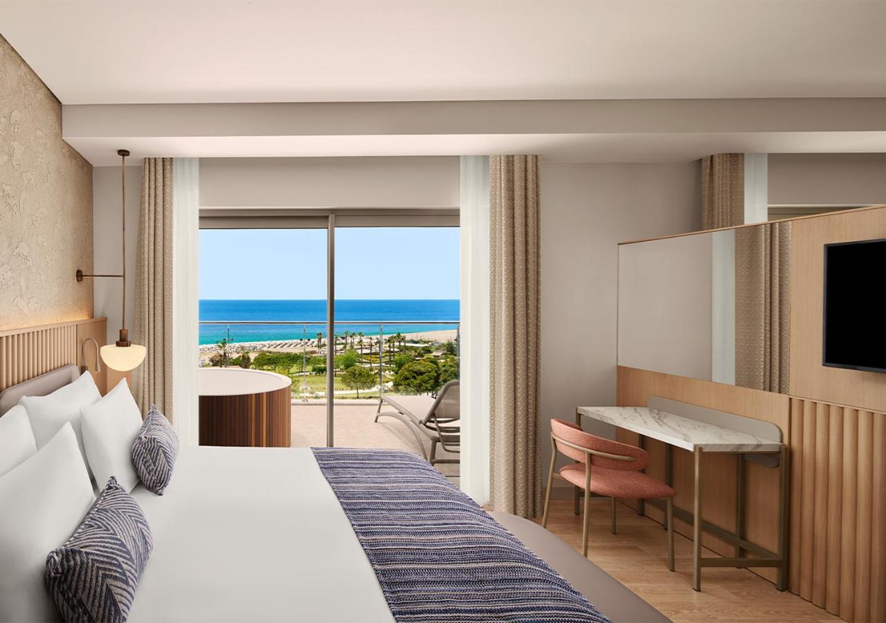 Room, Triple