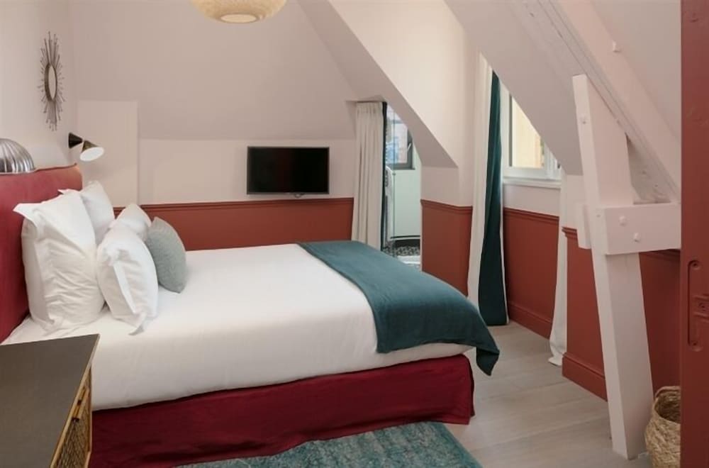 1 BEDROOM, CLASSIC, DOUBLE OR TWIN BED, SEA VIEW, MAIN BUILDING