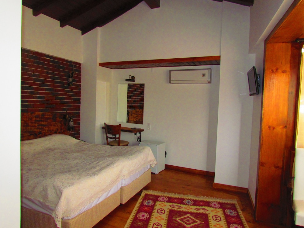 Amazon Petite Palace 16/50