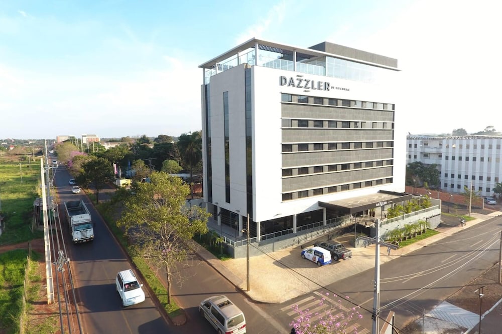 Dazzler by Wyndham Ciudad del Este 6/62