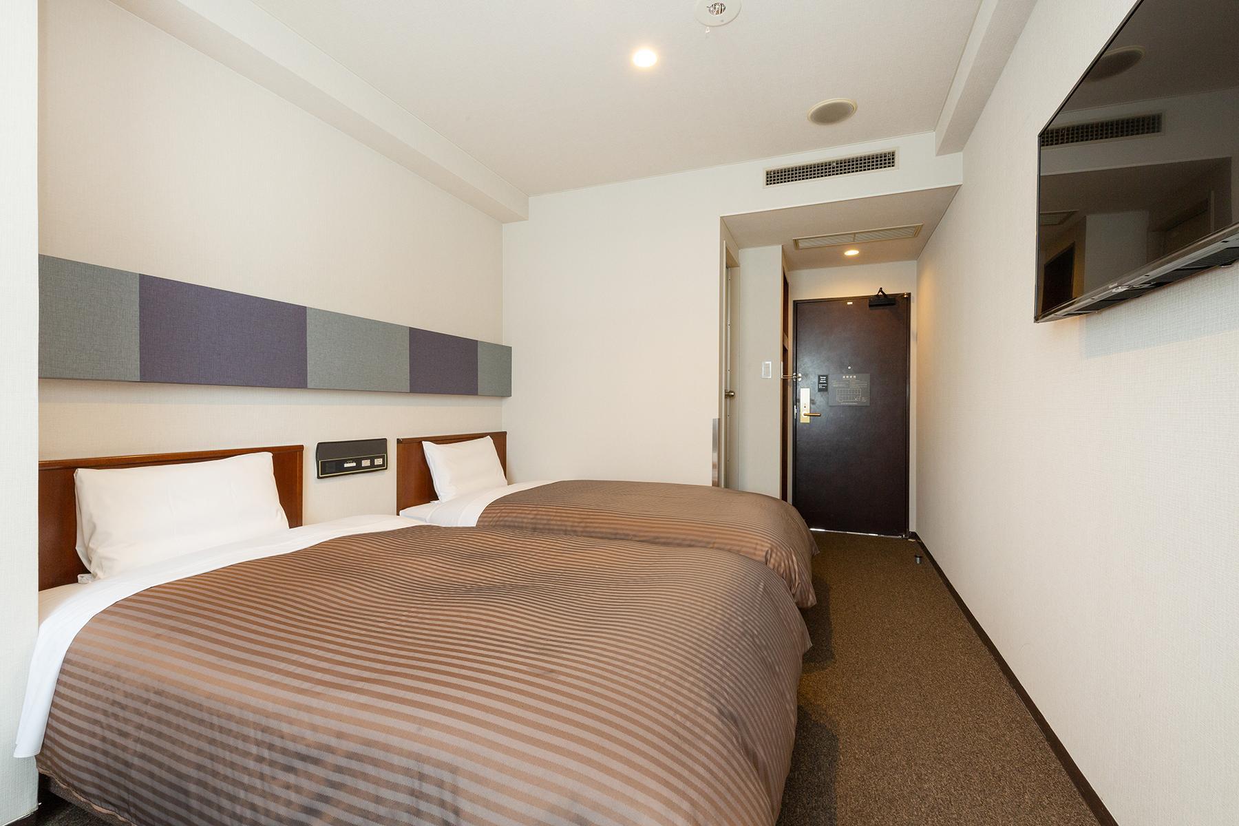 Semi Room, 1 Double and 1 Single Bed