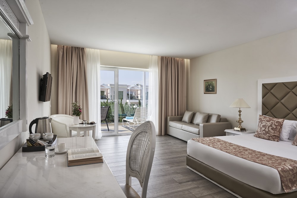 Sandy Villas Resort 8/50