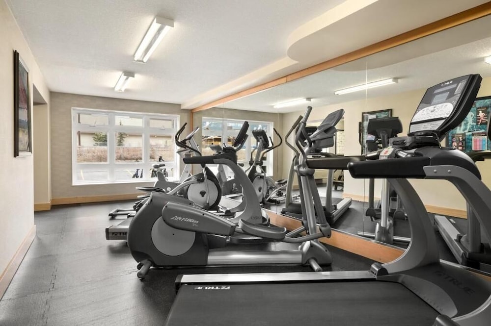 Canmore Inn Suites 17/24