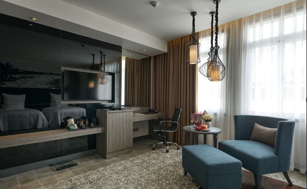 Paradise Suites Hotel 39/66