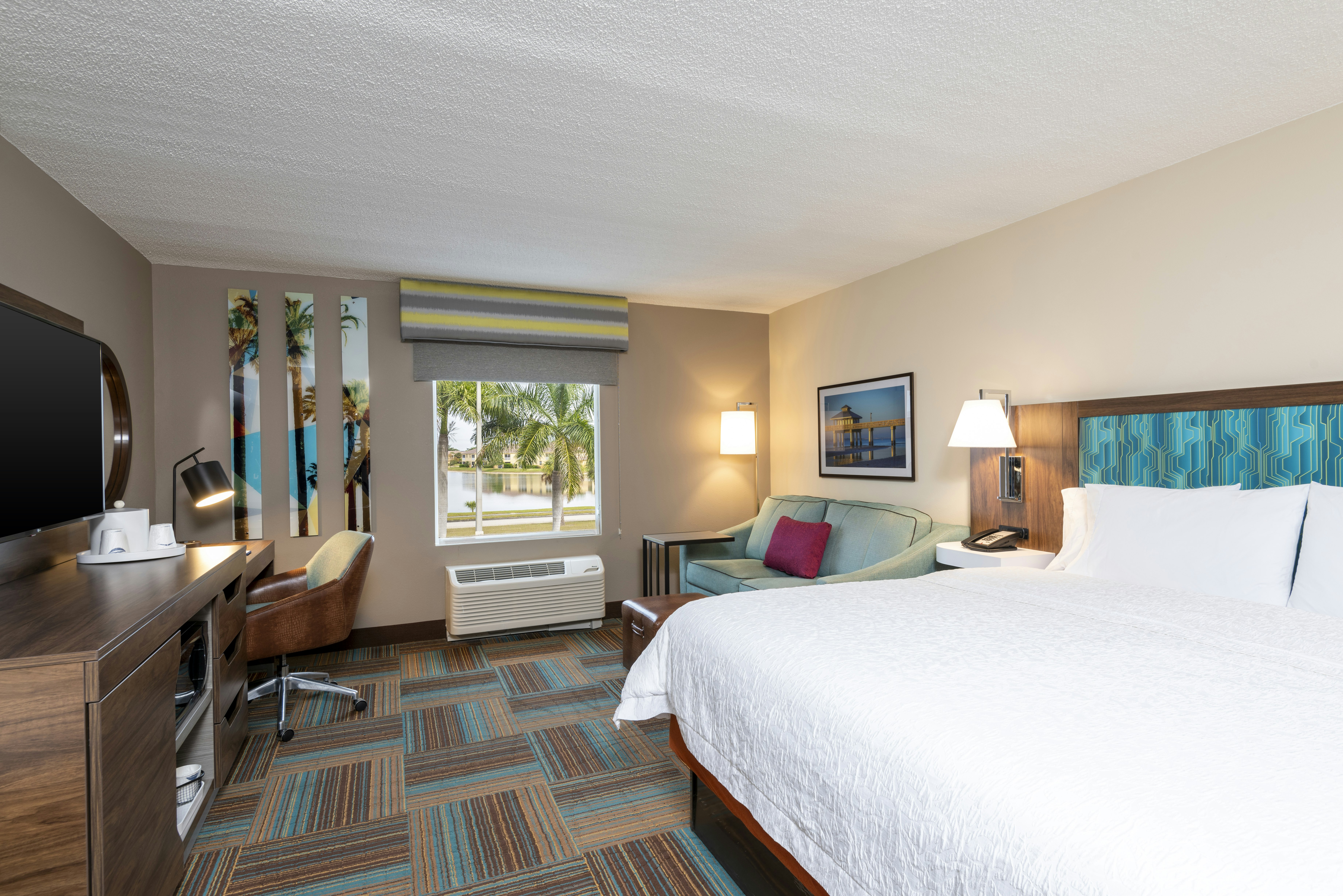 ROOM, KING BED, ACCESSIBLE