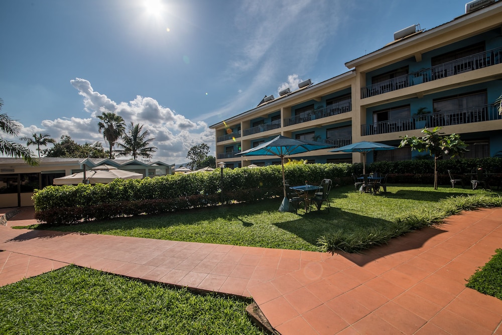 Dolphin Suites 53/63