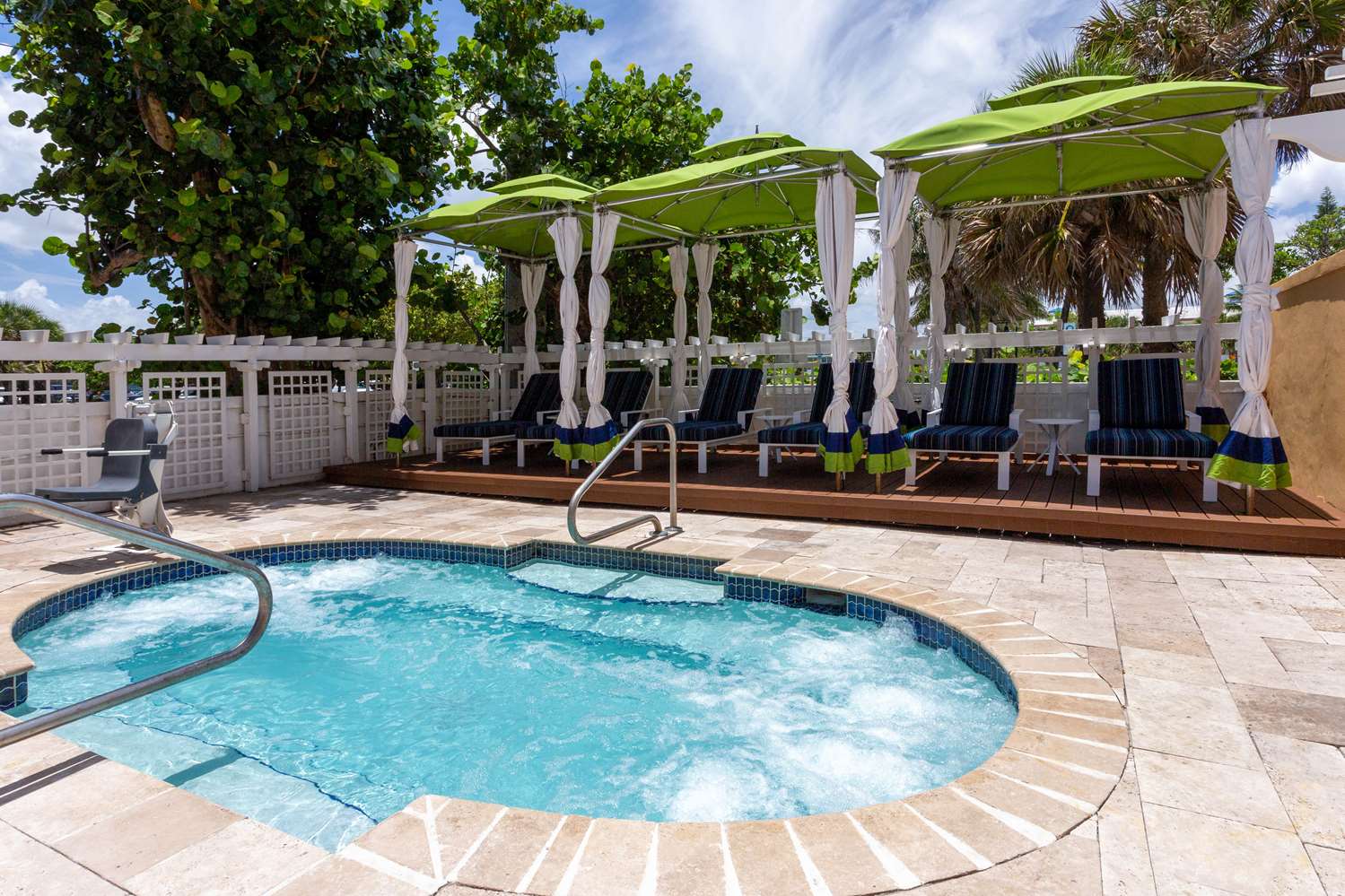 Wyndham Deerfield Beach Resort 43/53